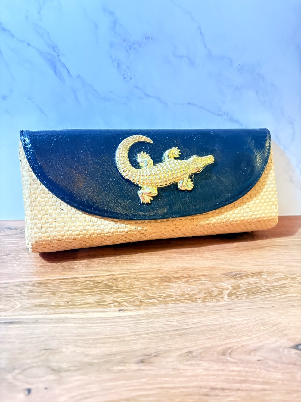 Mud Pie Raffia Alligator Clutch | Woven Straw Envelope Handbag | Black & Natural